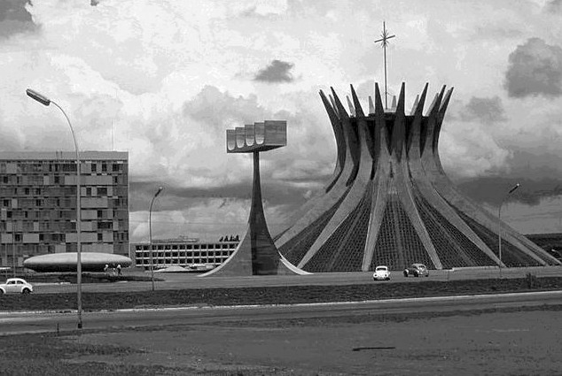 forma-estrutura: matriz de expressão tectônica no MAM-Rio, na FAU-USP e na catedral de Brasília