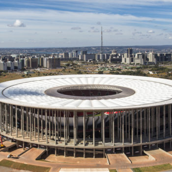 da concha ao templo: o concreto como agente de cultura no estádio de Brasília